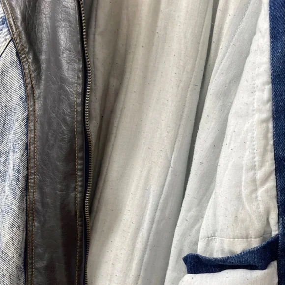 🌟Host Pick🌟EUC Denim/Leather Jacket (heavily lined) - Picture 6 of 8